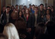 2x22-27 Brave-New-World Reggie, Veronica, Cheryl, Archie, Josie, Kevin, SweetPea and Moose