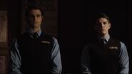 RD-Promo-3x12-Bizarrodale-16-Moose-Kevin