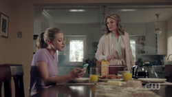 RD-Caps-2x01-A-Kiss-Before-Dying-23-Betty-Alice