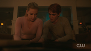 RD-Caps-2x09-Silent-Night-Deadly-Night-118-Betty-Archie