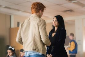 Riverdale-2x01-13