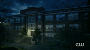 RD-Caps-2x04-The-Town-That-Dreaded-Sundown-88-Riverdale-High-School