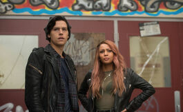 2x10 The-Blackboard-Jungle Jughead and Toni