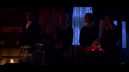 CAOS-Caps-1x05-Träume-im-Hexenhaus-65-Pater-Blackwood-Prudence-Agatha-Dorcas