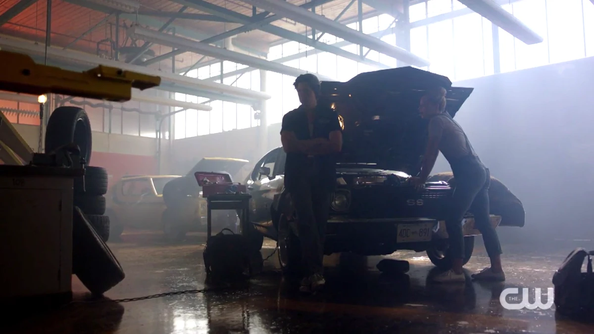 Riverdale Auto Shop Riverdale Wiki Fandom
