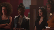 RD-Caps-2x05-When-a-Stranger-Calls-61-Valerie-Josie-Veronica-Melody