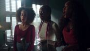 RD-Promo-1x11-To-Riverdale-and-Back-Again-19-Valerie-Josie-Melody