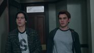 Season 1 Episode 7 In a Lonely Place Archie Jughead 4