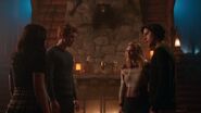 2x14-19 The-Hills-Have-Eyes Veronica, Archie, Jughead and Betty