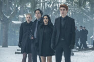 2x19-21 Prisoners Betty, Jughead, Veronica and Archie