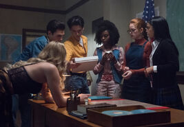 RD-Promo-3x04-The-Midnight-Club-01-Young-Alice-Young-Fred-Young-FP-Young-Sierra-Young-Penelope-Young-Hermione