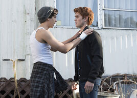 Riverdale-02x05-006-1041390