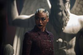 Sabrina-1x08