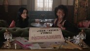 2x11 The-Wrestler Veronica and Josie