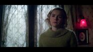 CAOS-Caps-1x05-Dreams-in-a-Witch-House-34-Sabrina