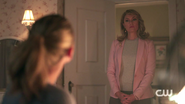 RD-Caps-2x08-House-of-the-Devil-97-Alice