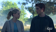 RD-Caps-2x05-When-a-Stranger-Calls-06-Betty-Archie