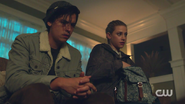 RD-Caps-2x04-The-Town-That-Dreaded-Sundown-150-Jughead-Betty