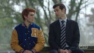 RD-Caps-2x10-The-Blackboard-Jungle-33-Archie-Special-Agent-Adams