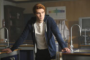 2x13-10 The-Tell-Tale-Heart Archie