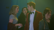 Season 1 Episode 11 To Riverdale And Back Again Alice, Veronica and Archie