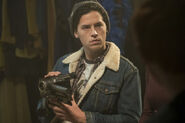 2x18-19 A-Night-To-Remember Jughead