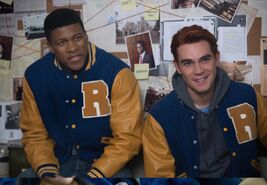 RD-Promo-4x10-Varsity-Blues-06-Munroe-Archie