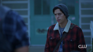 RD-Caps-2x05-When-a-Stranger-Calls-10-Jughead