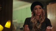RD-Caps-2x03-The-Watcher-in-the-Woods-119-Toni