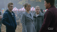 RD-Caps-2x11-The-Wrestler-106-Chic-Alice-Betty-Hal
