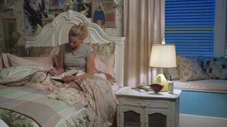 RD-Promo-3x02-Fortune-and-Men's-Eyes-07-Betty