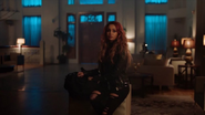 2x17-21 The-Noose-Tightens Toni