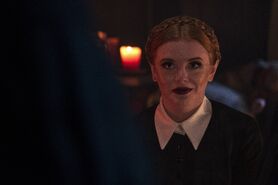 CAOS-Promo-2x01-A-Midwinter's-Tale-09-Dorcas