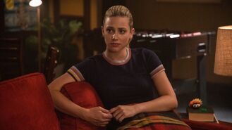 RD-Promo-4x04-Halloween-04-Betty