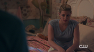 RD-Caps-2x11-The-Wrestler-127-Betty