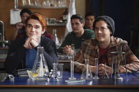 RD-Promo-5x03-Graduation-01-Archie-Jughead-Kevin-Sweet-Pea-Reggie