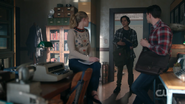 RD-Caps-2x11-The-Wrestler-49-Betty-Jughead-Kevin