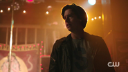 RD-Caps-2x05-When-a-Stranger-Calls-26-Jughead