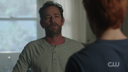 RD-Caps-2x08-House-of-the-Devil-41-Fred