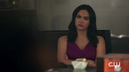 RD-Caps-2x05-When-a-Stranger-Calls-08-Veronica