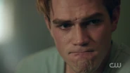 RD-Caps-2x01-A-Kiss-Before-Dying-75-Archie.png (881 KB)