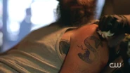 RD-Caps-2x02-Nighthawks-60-Southside-serpent-tattoo.png (967 KB)