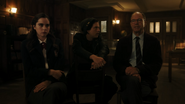 RD-Caps-4x16-The-Locked-Room-36-Donna-Jughead-Francis