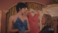 RD-Caps-7x15-Miss-Teen-Riverdale-55-Midge-Alice.png (1.91 MB)