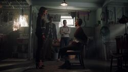 RD-Caps-2x19-Prisoners-64-Alice-Jughead-Betty-Chic