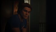 RD-Caps-5x18-Next-to-Normal-70-Archie