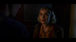 CAOS-Caps-1x09-The-Returned-Man-02-Sabrina