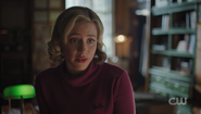 RD-Caps-7x01-Dont-Worry-Darling-23-Betty