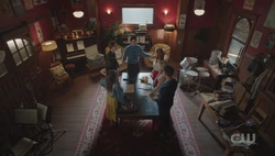 Jughead tells the gang that they're in the wrong time