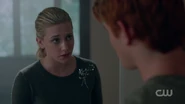 RD-Caps-2x05-When-a-Stranger-Calls-37-Betty.png (798 KB)